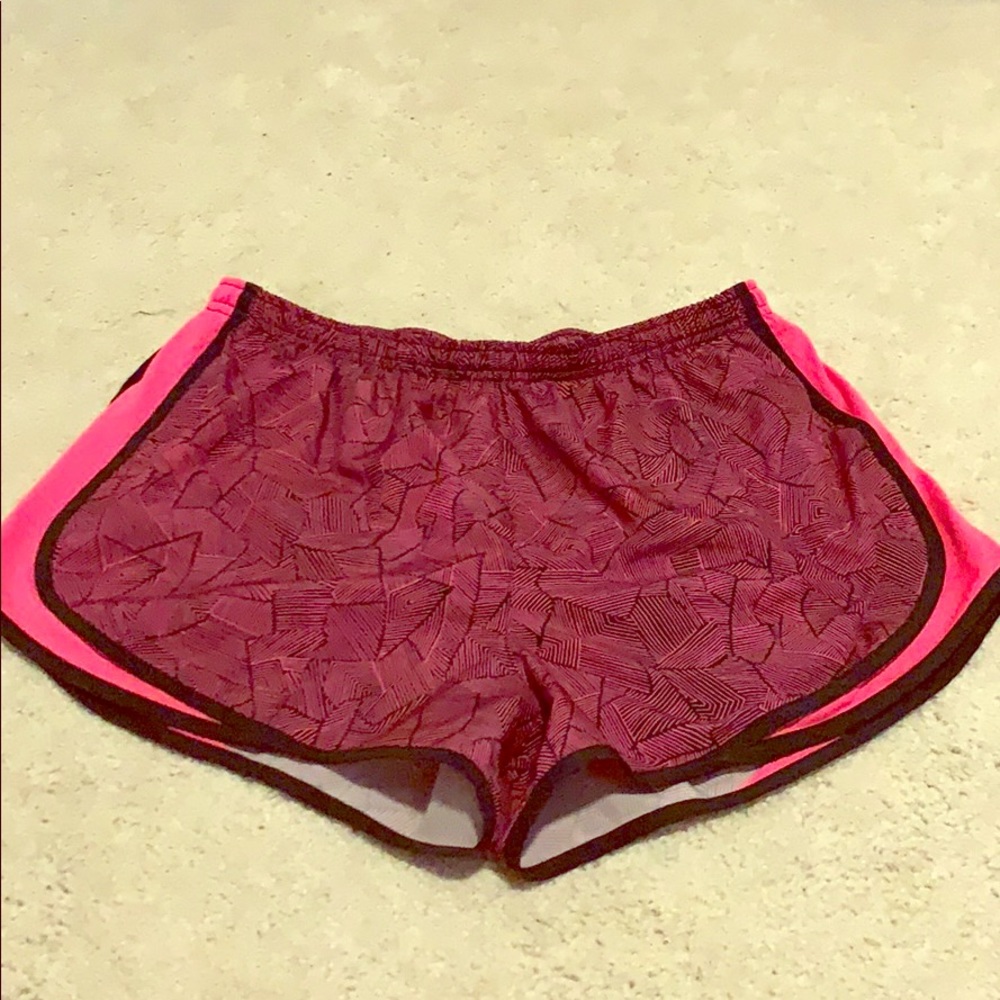 Nike Shorts Pink X-Large